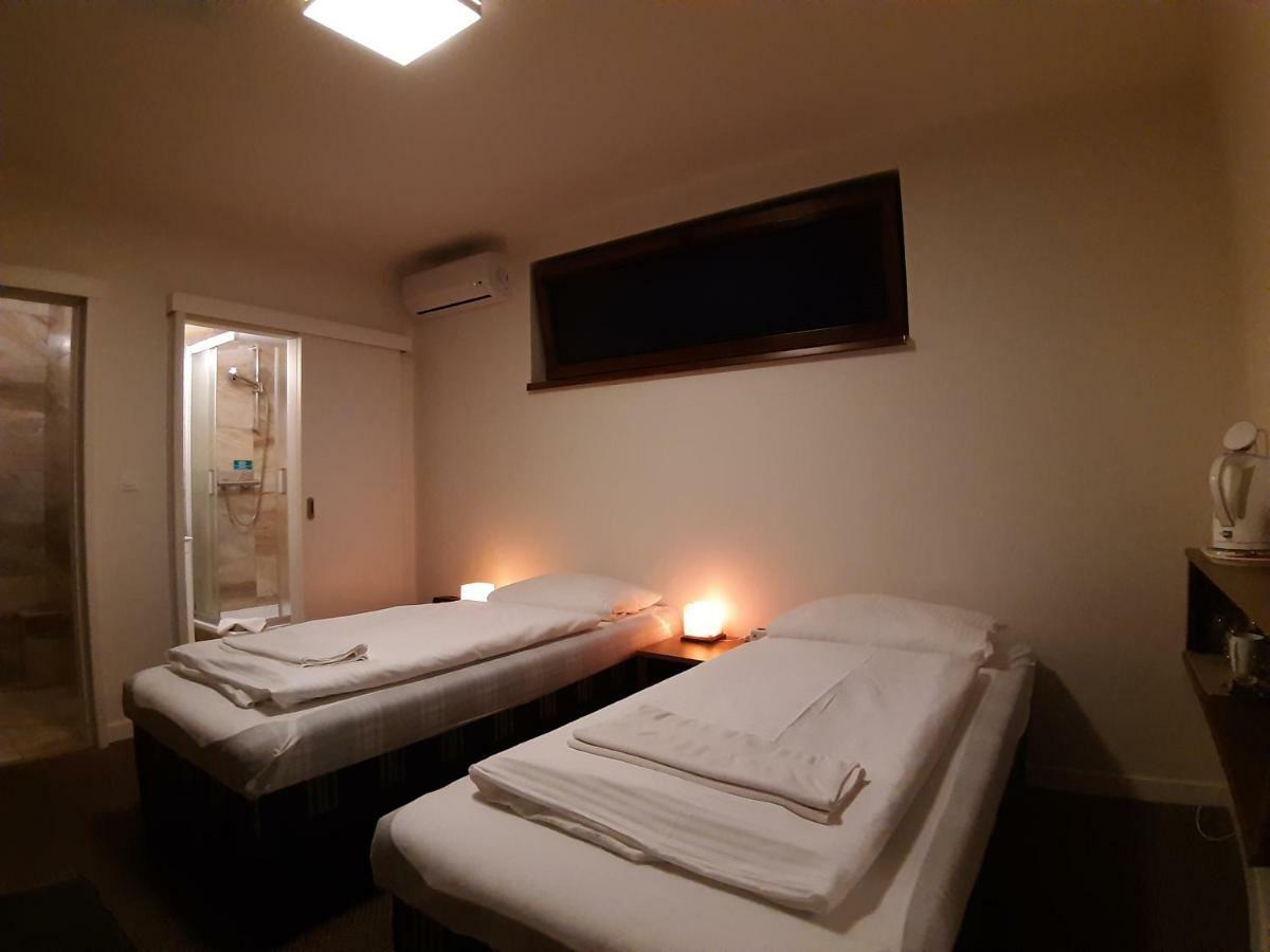 A7 Apartments Komárno Extérieur photo